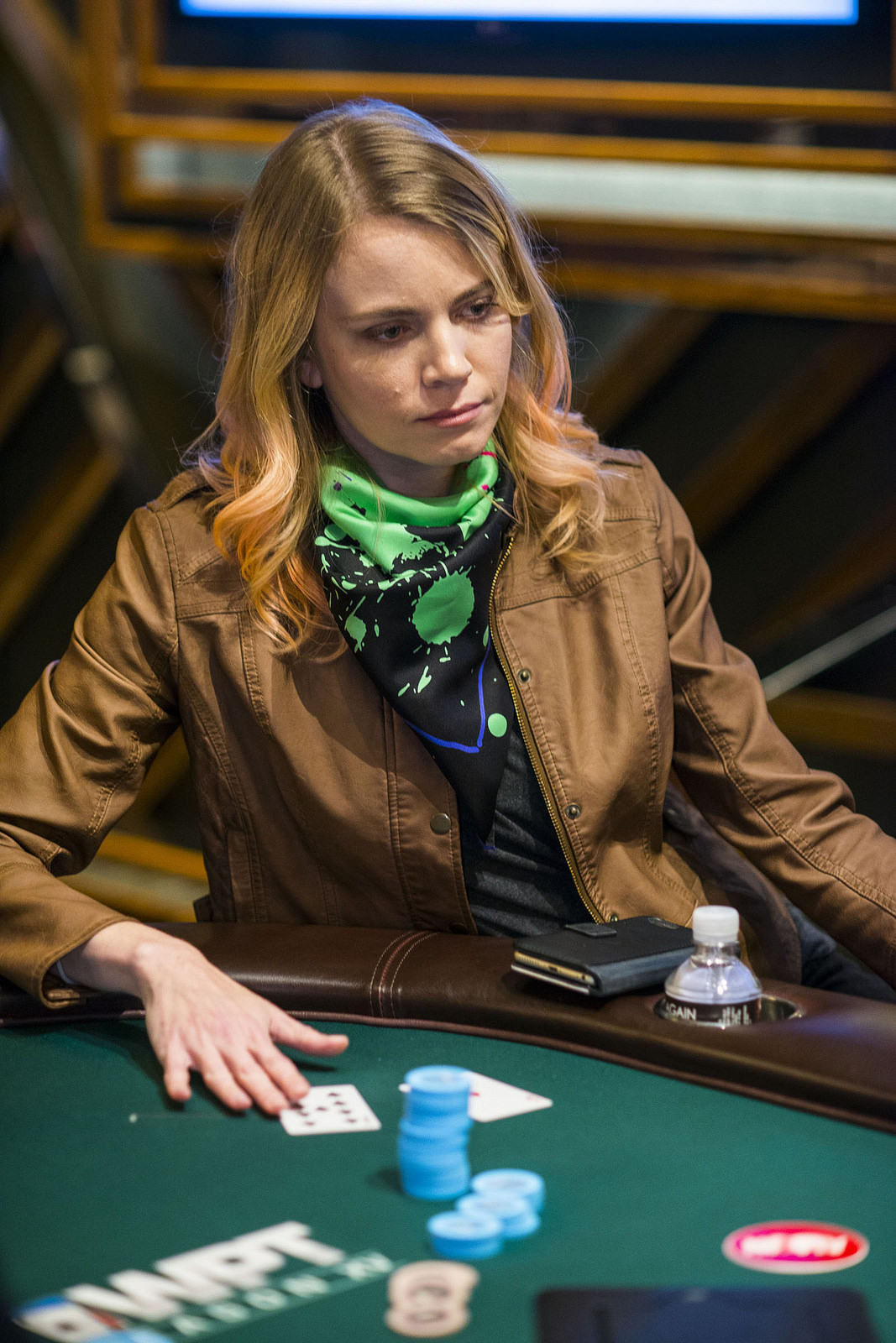 Кейт Холл покер